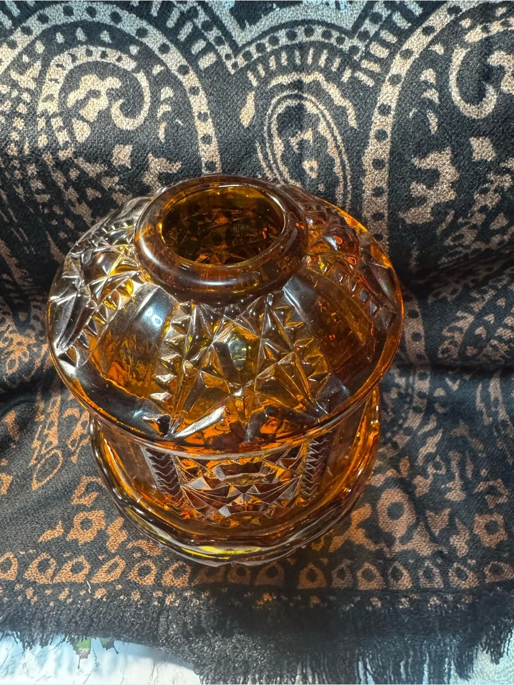 Vintage Indiana glass Company Amber glass fairy lamp in pristine condition
